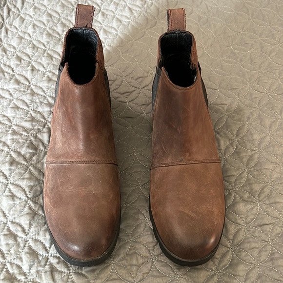 Sorel Shoes - Womens Sorel - Emelie Chelsea Waterproof Ankle Boots